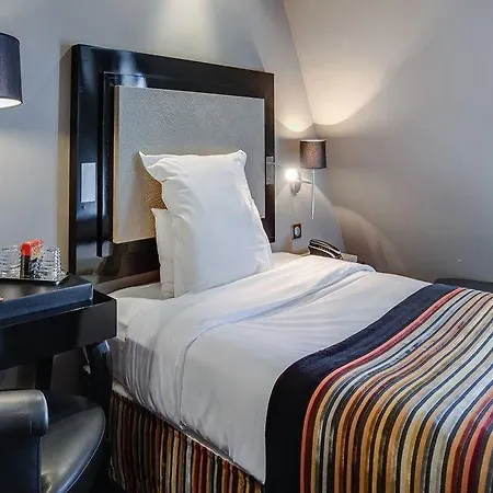 Les Tournelles Hotel 3*