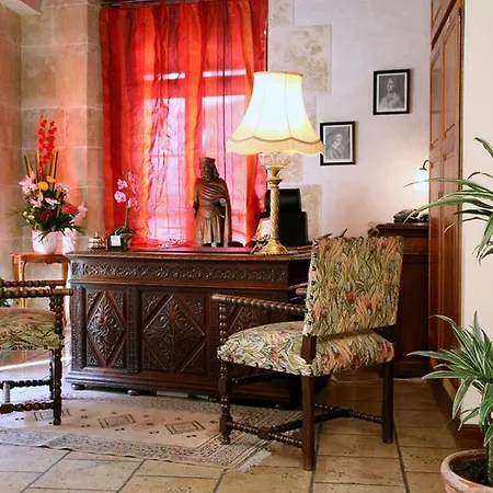 Les Tournelles 3* Paris