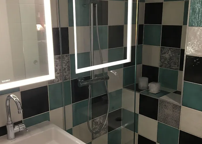 Hotel Les Tournelles 3*