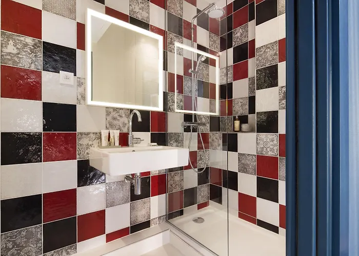 Les Tournelles Hotel Paris