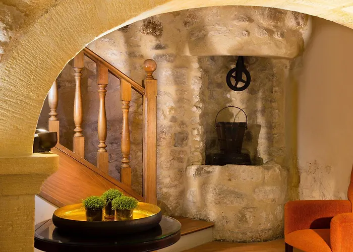 Les Tournelles 3* Paris