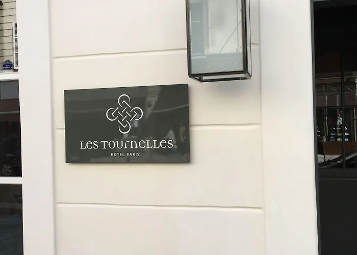 Les Tournelles Hotel Paris