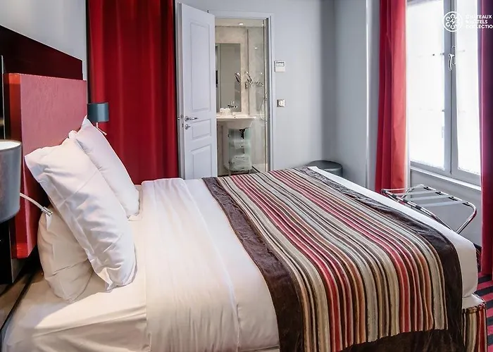 Hotel Les Tournelles Paris