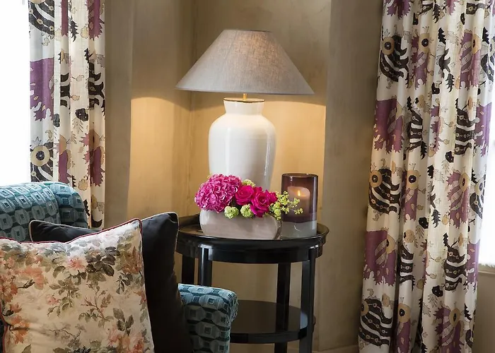 Hotel Les Tournelles 3*