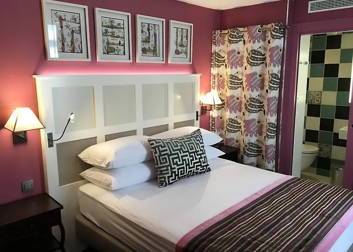 Les Tournelles 3* Paris