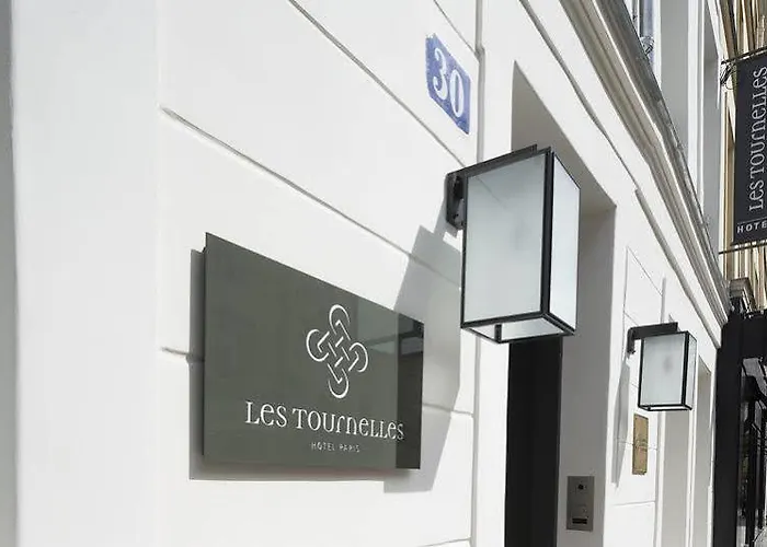 Les Tournelles Hotel 3*