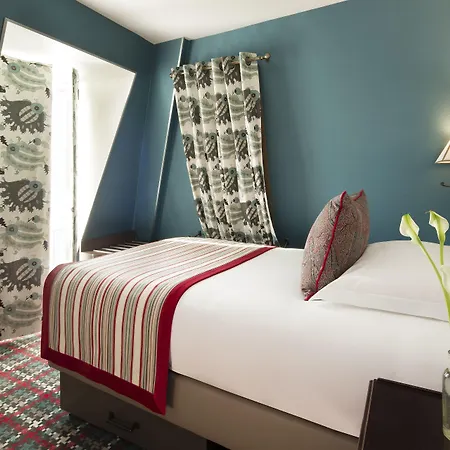 Les Tournelles Hotell Paris