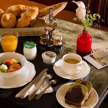 Les Tournelles Hotell 3*