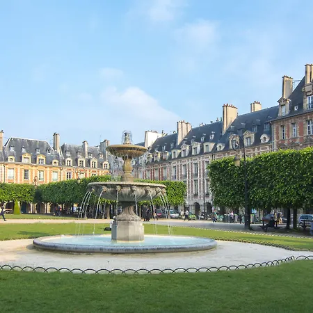 Les Tournelles 3* Paris
