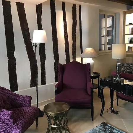 Hotell Les Tournelles Paris