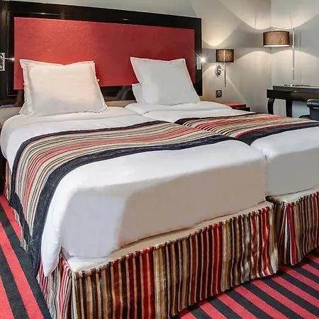 Les Tournelles Hotell Paris