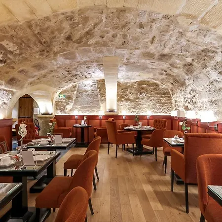 Hotell Les Tournelles