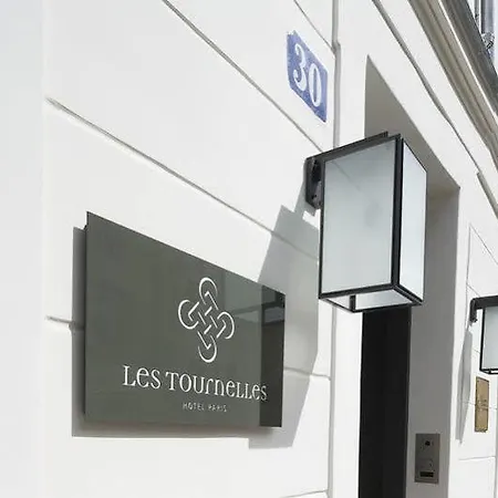 Les Tournelles Hotell 3*