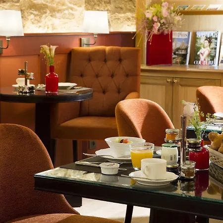 Les Tournelles 3* Paris