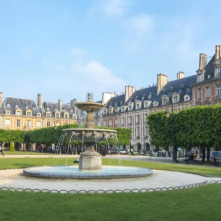 Les Tournelles Otel Paris